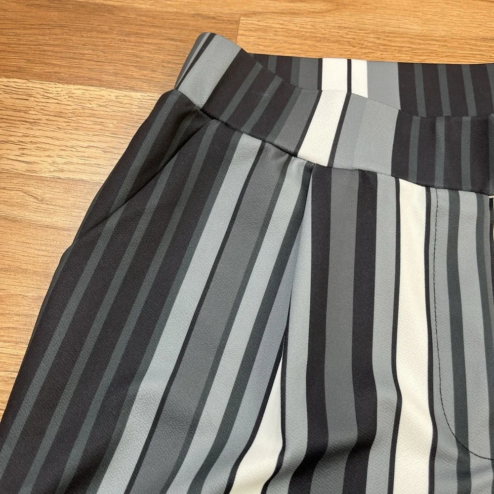 Venus Front Tie Black Grey White Striped Shorts‎ Women's Size Medium NEW